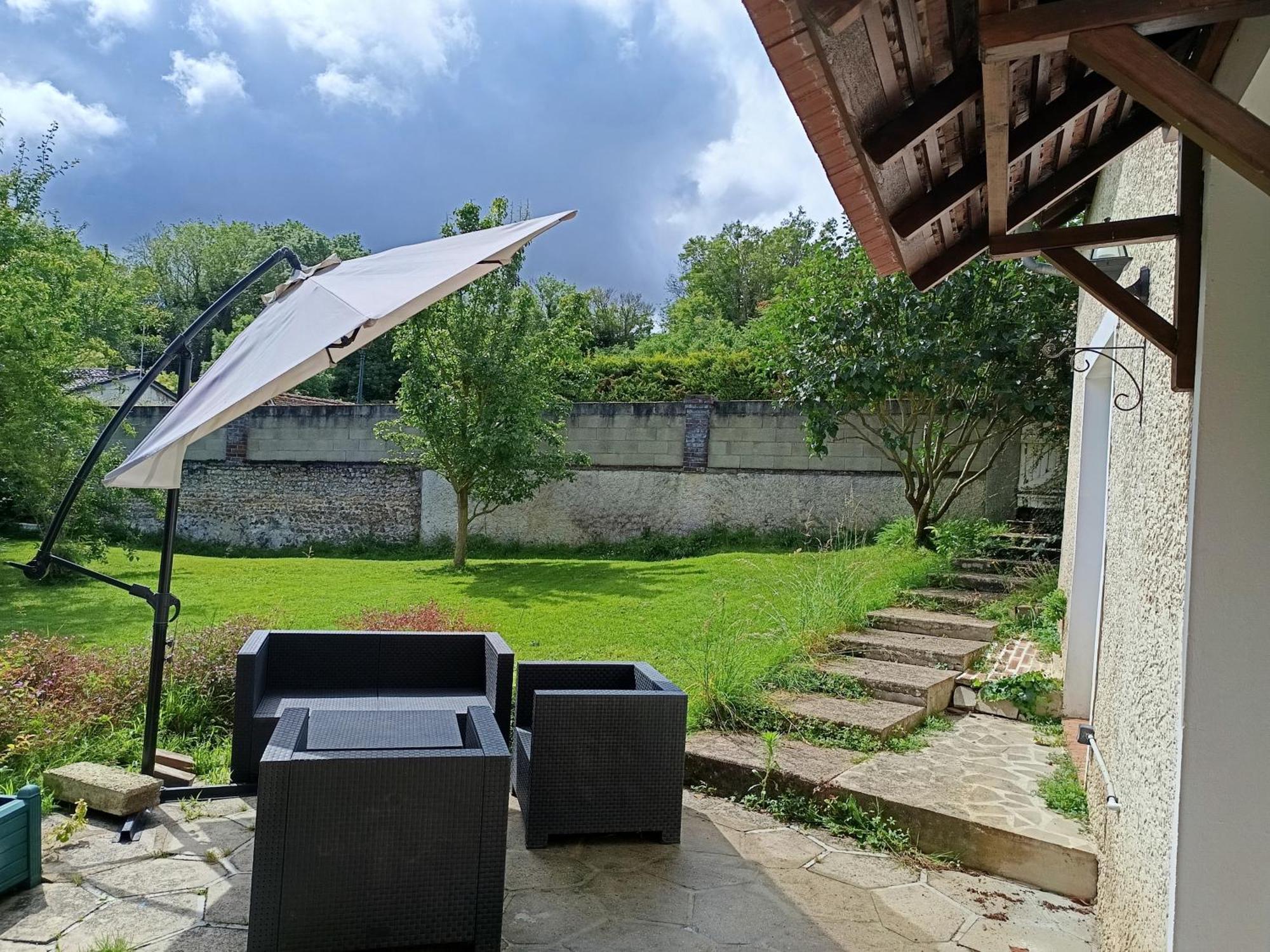La Petite Maison Sainte-Gemme-Moronval Exterior foto
